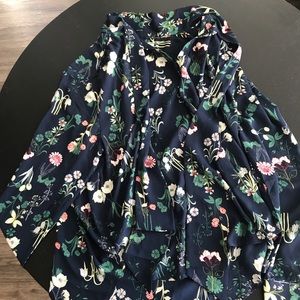 Flowers, garden themed LOFT Blouse